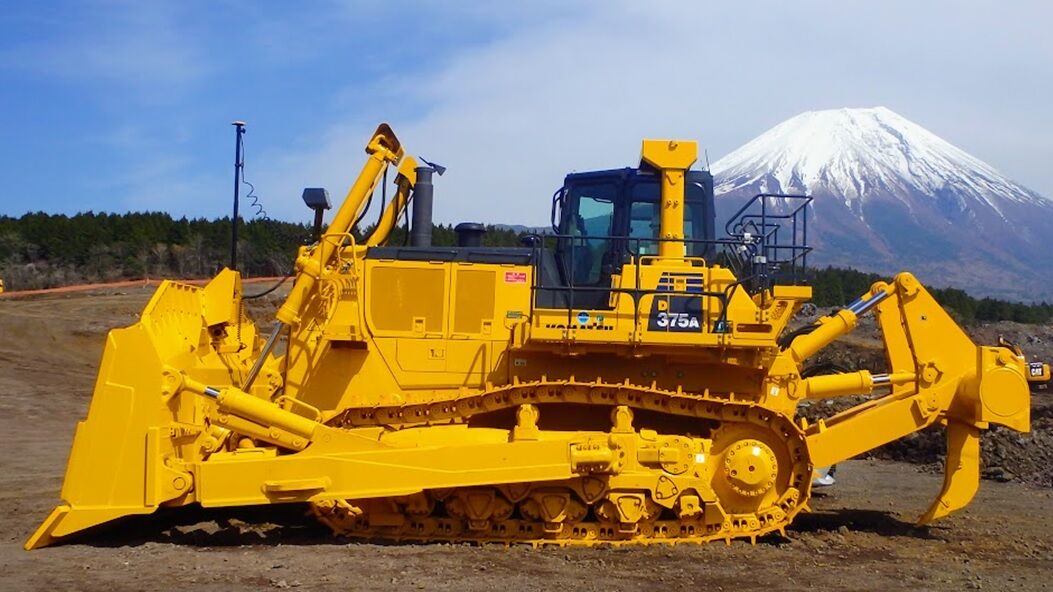 富士山とブルドーザー